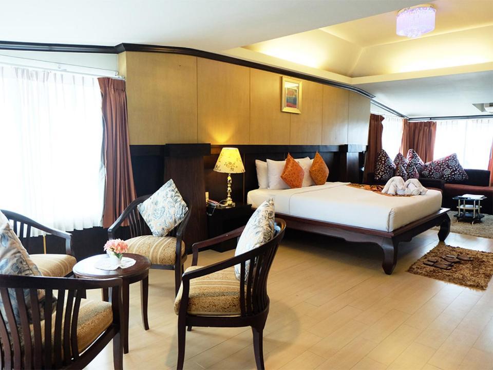 Grand Hill Resort And Spa Nakhon Sawan Exterior photo